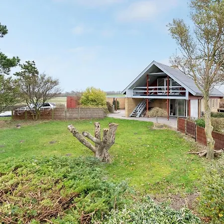 Awesome In With 2 Bedrooms, Sauna And Wifi Hébergement de vacances *