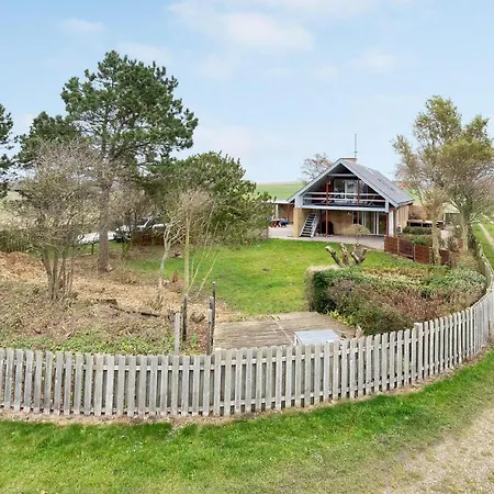 Awesome In With 2 Bedrooms, Sauna And Wifi *