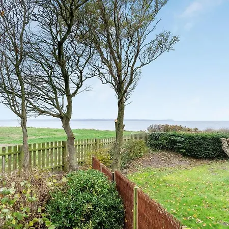 Awesome In With 2 Bedrooms, Sauna And Wifi Hébergement de vacances *