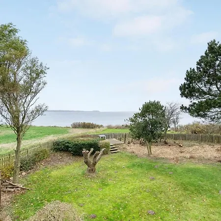 Awesome In With 2 Bedrooms, Sauna And Wifi Hébergement de vacances Nordborg
