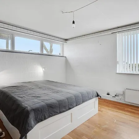 Awesome In With 2 Bedrooms, Sauna And Wifi *
