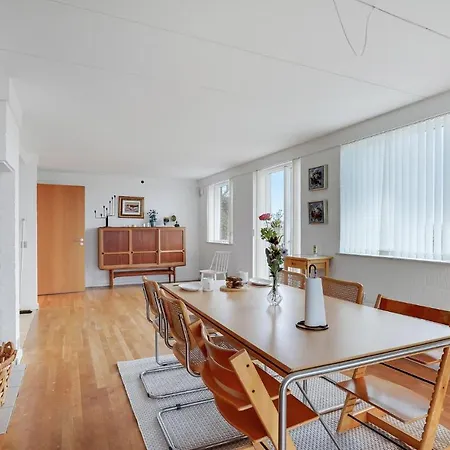 Awesome In With 2 Bedrooms, Sauna And Wifi